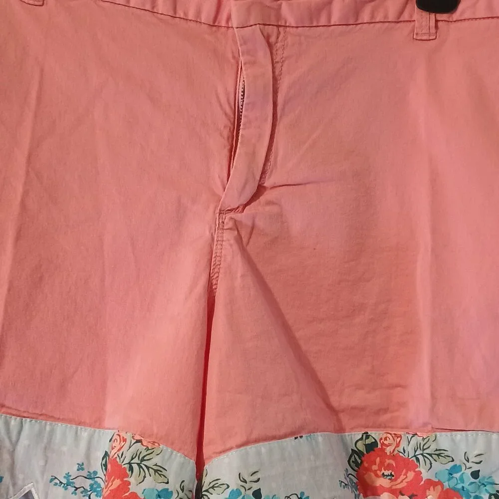 Calvin Klein Jeans/Chino Shorts/Womens/18W/Coral/Floral Scalloped - Picture 6 of 8